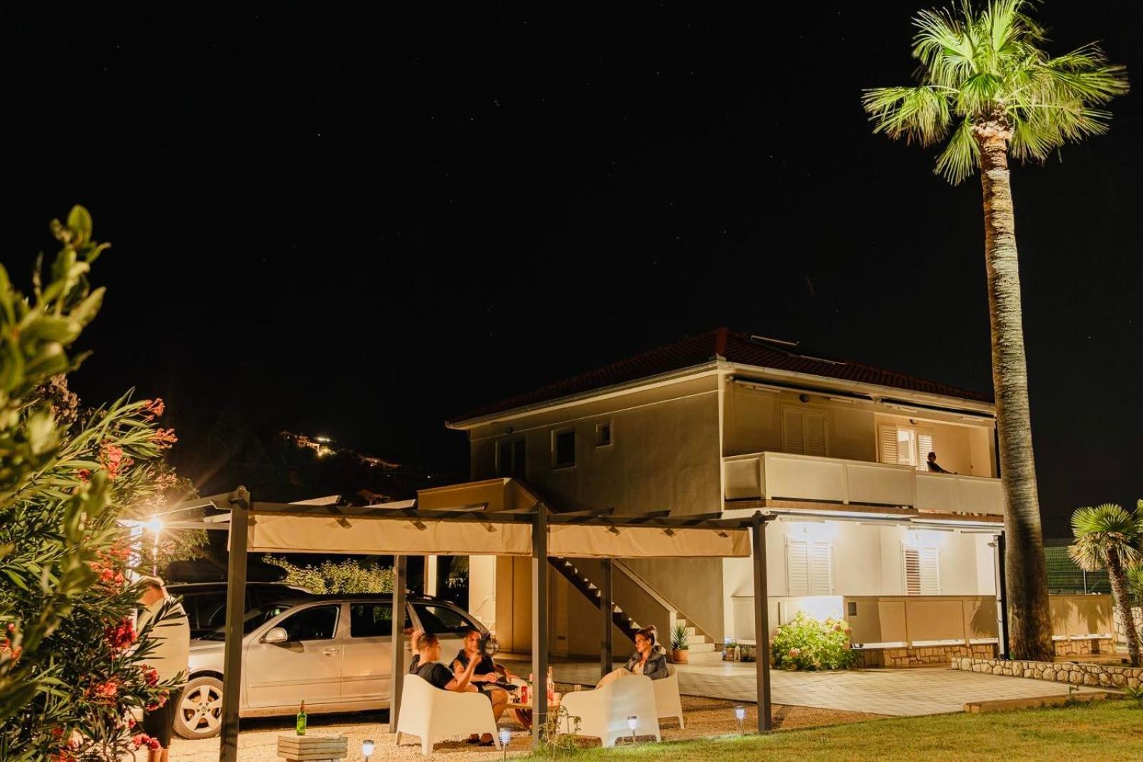 Rab Island Apartmets - Palit Rab Town Dış mekan fotoğraf