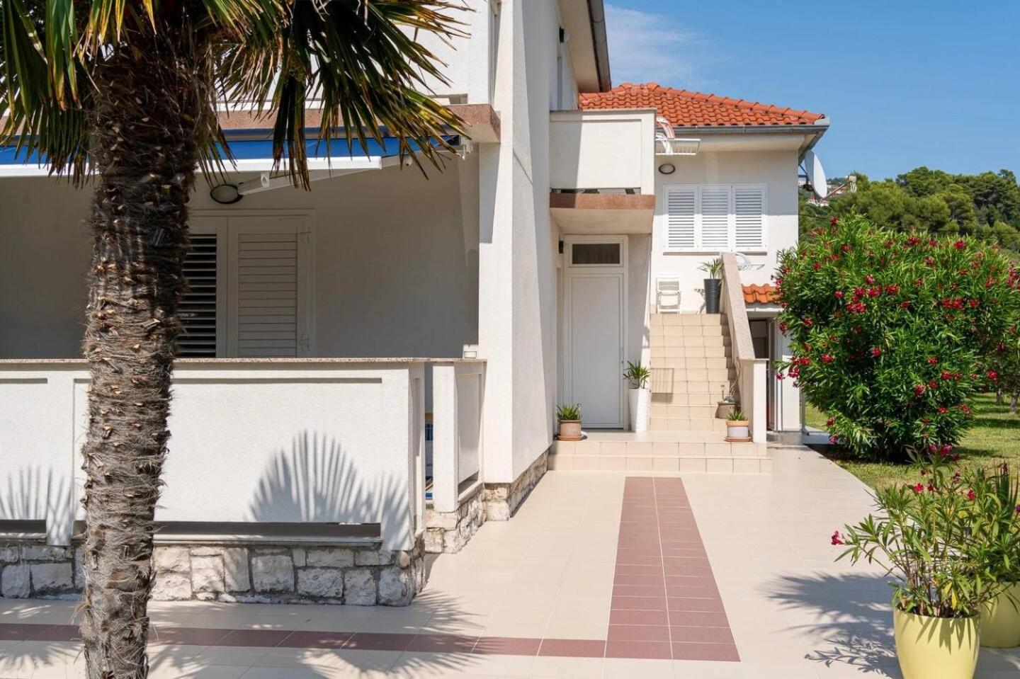 Rab Island Apartmets - Palit Rab Town Dış mekan fotoğraf